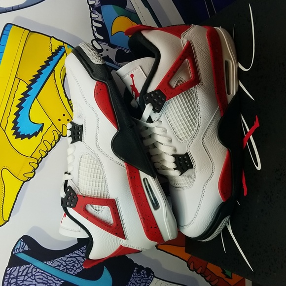 Air Jordan 4 Retro \